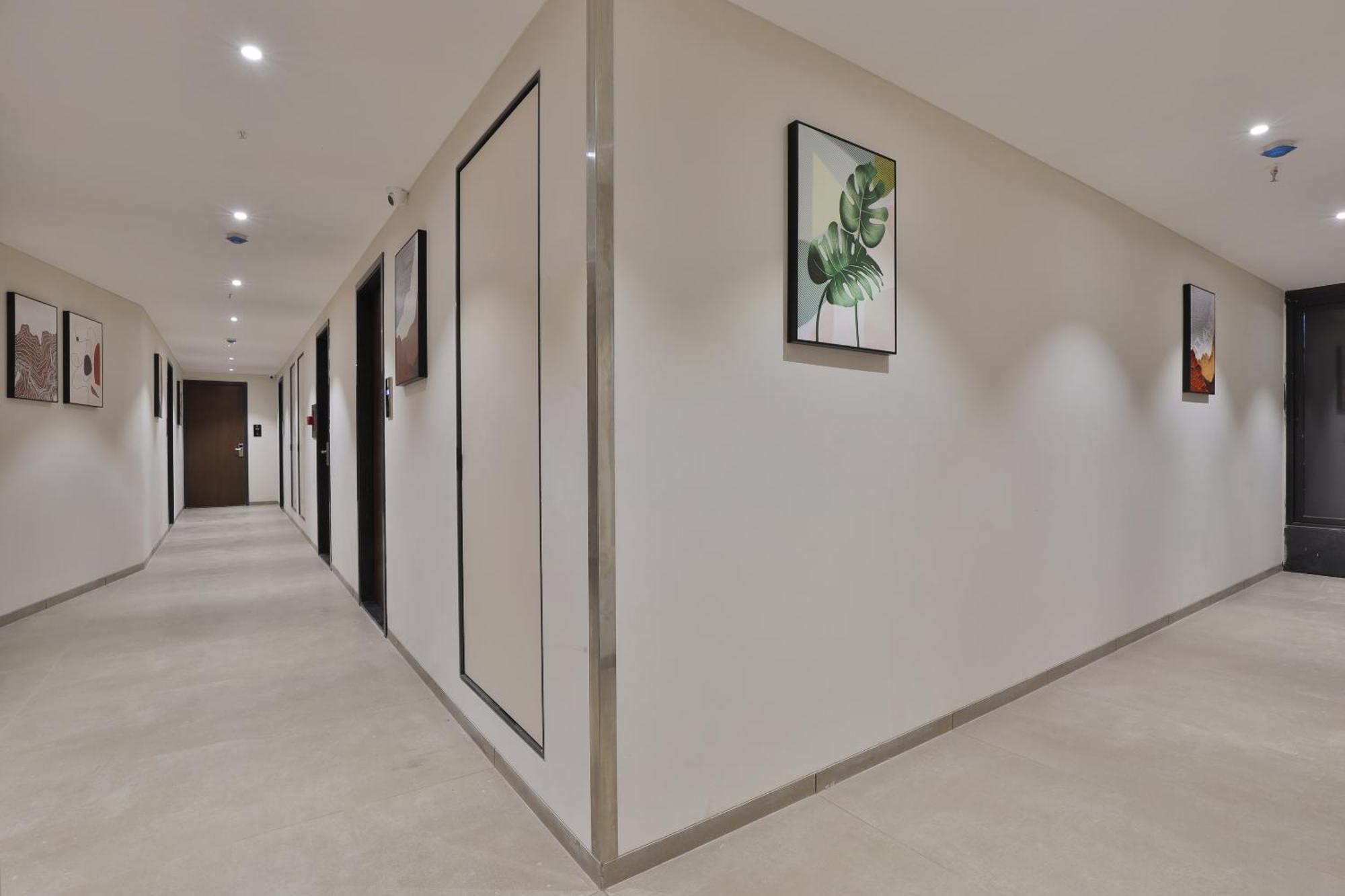 Hotel Elements Сурат Экстерьер фото
