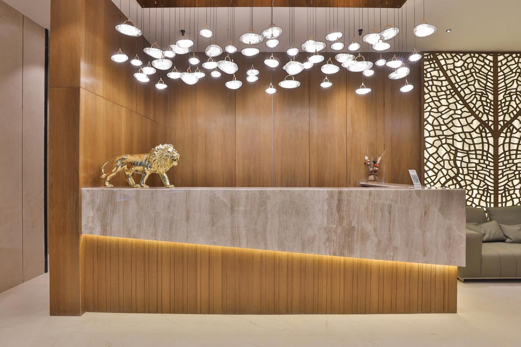 Hotel Elements Сурат Экстерьер фото
